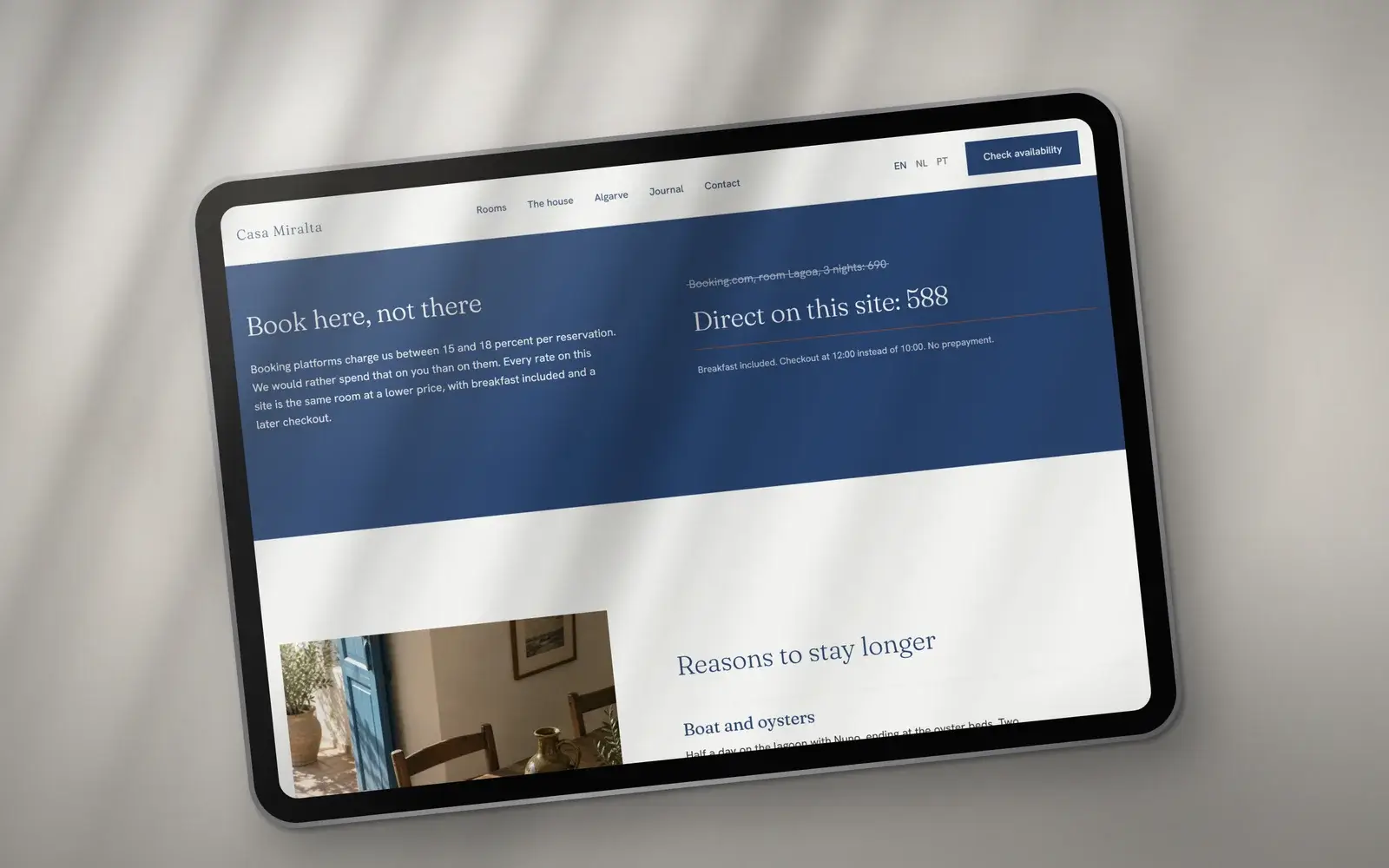 Blok Book here, not there van Casa Miralta op een tablet: direct boeken is goedkoper dan via een platform