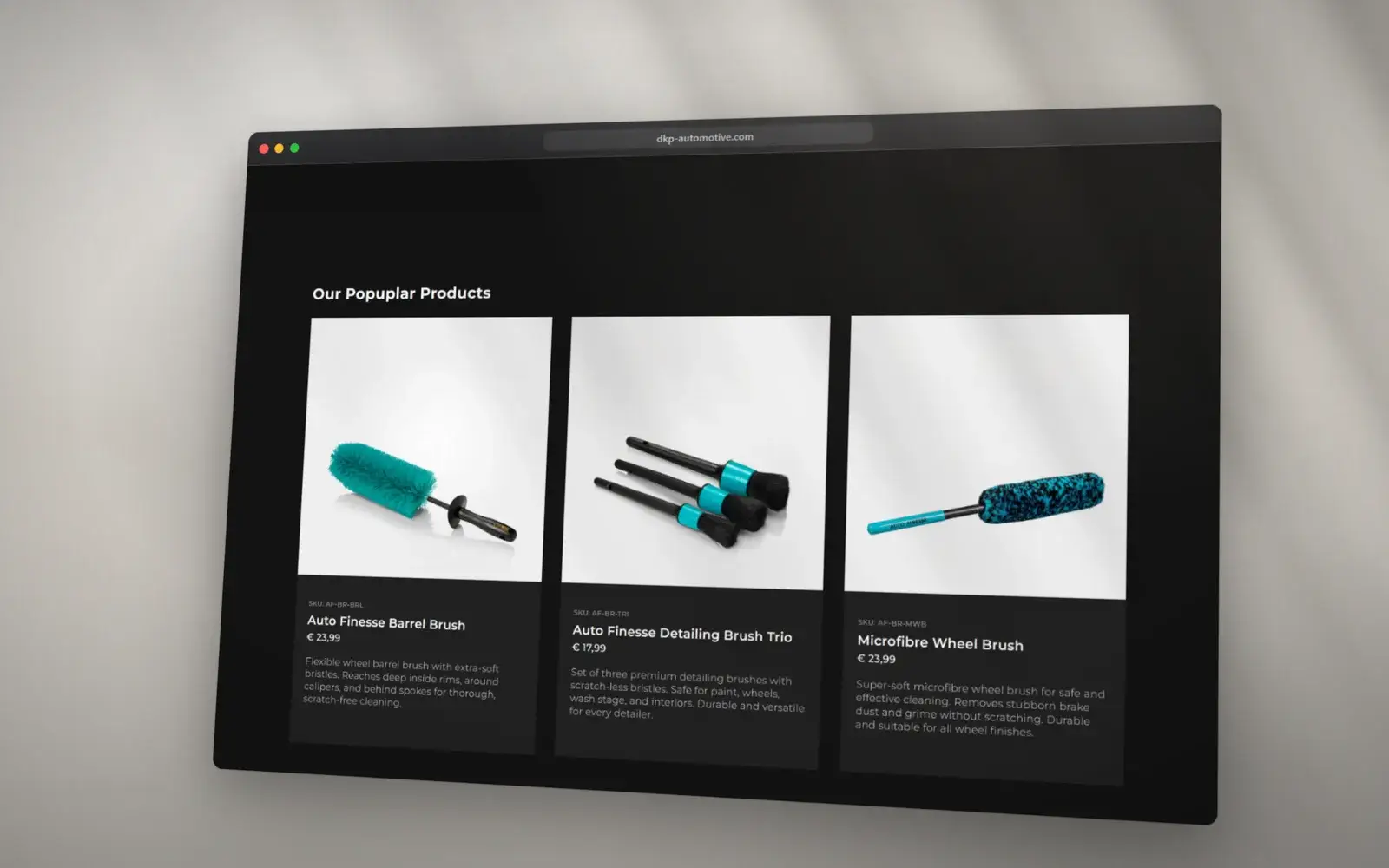 Populaire producten van DKP Automotive in een donker browservenster: borstels voor velgen en detailing